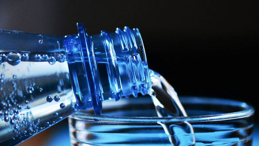 Два миллиона бутылок воды Перье уничтожены из-за следов фекальных загрязнений